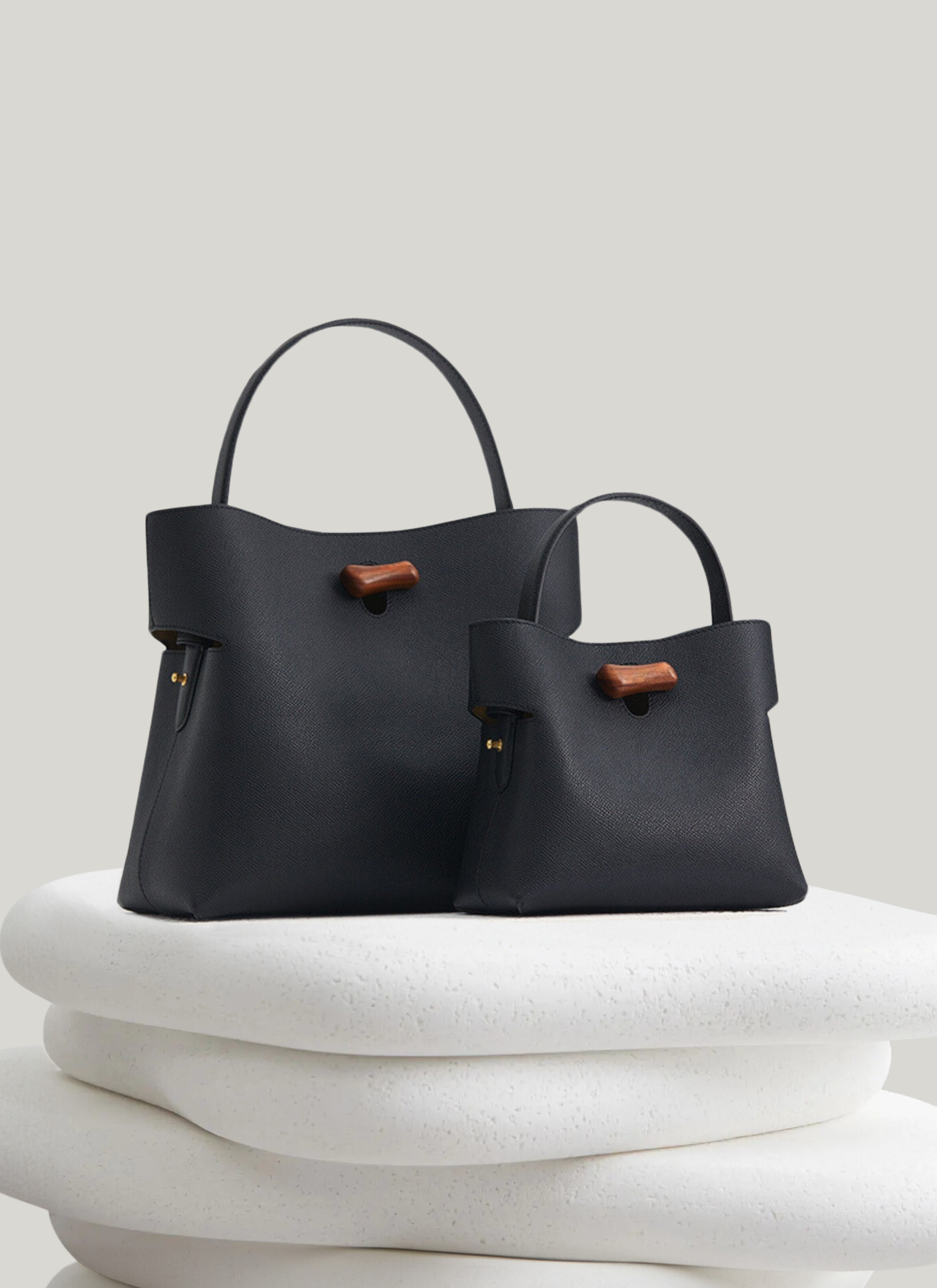 Elongated Bag Gaia