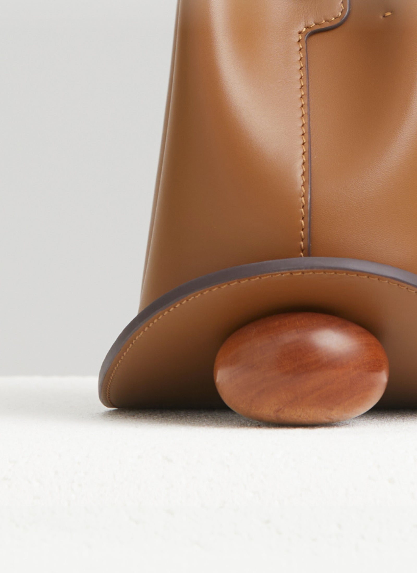 バッグ　ブラウン Ozzy Bag - Camel | CULBIA