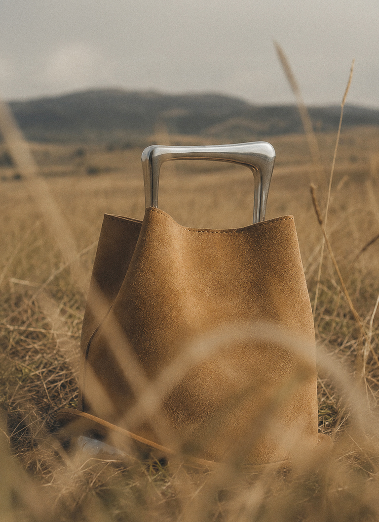 Ozzy Suede Bag - Camel