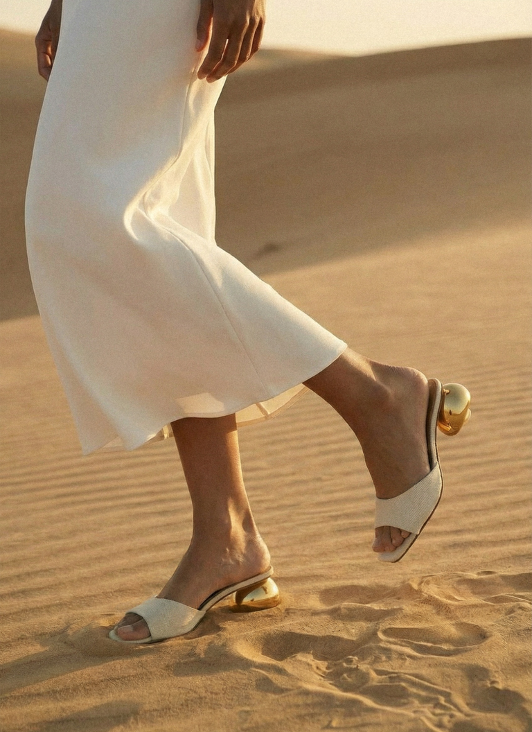 Noa Sandal - Ecru